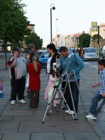 Members of the public at William Brown Street Sidewalk Astronomy event, 19th May 2007